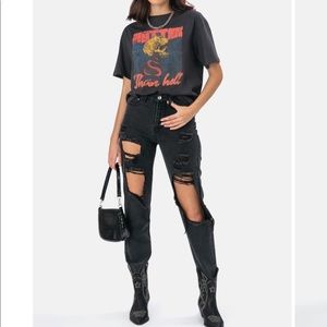 Black distressed jeans